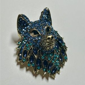 Rhinestone Fog Wolf Head Brooch BLingy! NEW